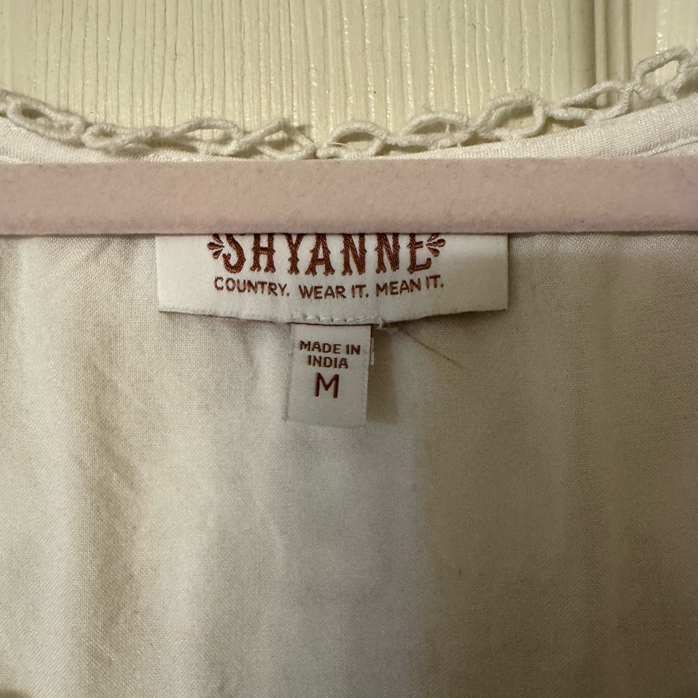 Shyanne White Lace Blouse worn once - Picture 3 of 4